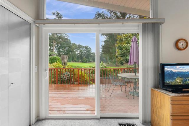 640 Rio Del Mar Boulevard, Aptos CA: https://media.crmls.org/mediaz/cf59ac0d-4e13-48c2-9282-8f8c15f1b102.jpg