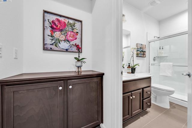 2305 Augusta Ave, Tracy CA: https://media.crmls.org/mediaz/cf5a491d-d8ee-4fe3-8b65-48751f9f0640.jpg