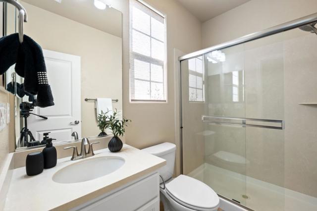 Image 24 of 62 For 32210 Regents Boulevard