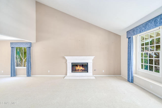 3041 Three Springs Drive, Westlake Village CA: https://media.crmls.org/mediaz/cf5bb5d9-a5f9-4502-abf2-a54041dc88c5.jpg