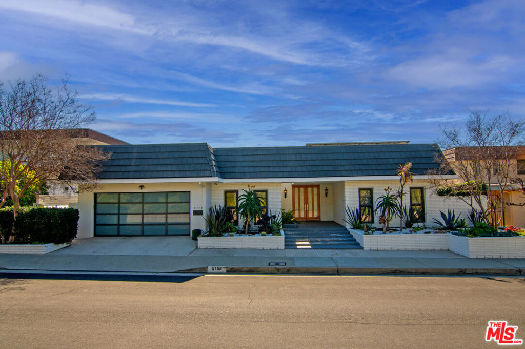 5158 Los Grandes Way, Los Angeles, CA 90027