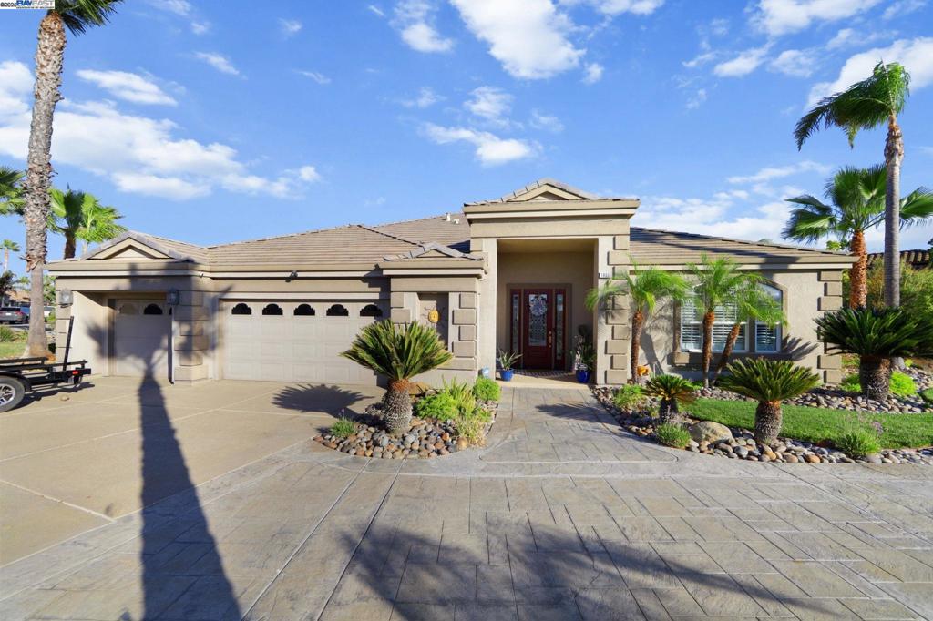 1901 Newport Dr