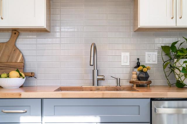 421 Oxford Way, Santa Cruz CA: https://media.crmls.org/mediaz/cf5db68b-624b-4479-8b68-2e54bd80abbb.jpg