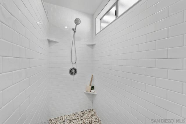 9335 Telkaif St, Lakeside CA: https://media.crmls.org/mediaz/cf5dd9b3-17d5-42df-aa24-23334415a34f.jpg