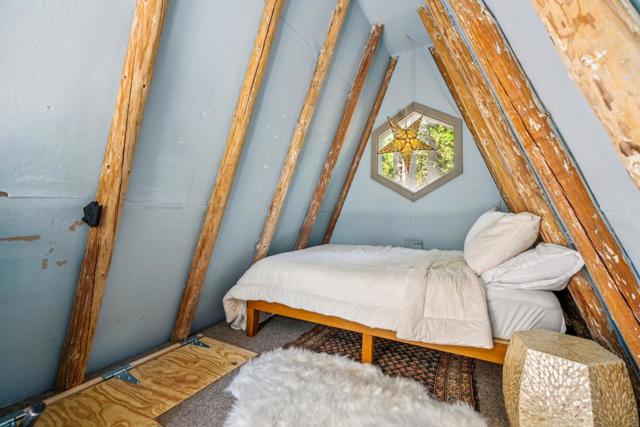 35425 Stonewall Drive, Shingletown CA: https://media.crmls.org/mediaz/cf5e2f09-84f0-499d-bd03-9144225a1bf3.jpg