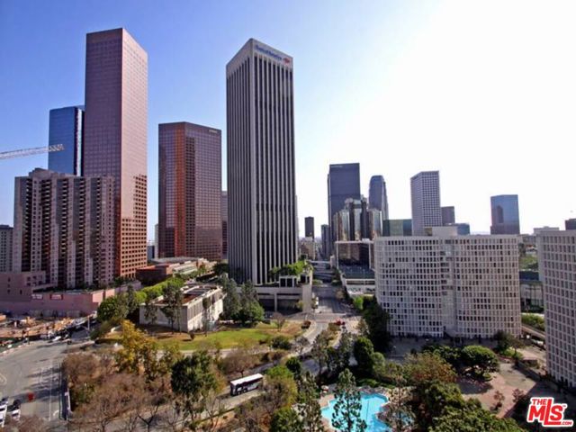 800 W 1st Street, Los Angeles CA: https://media.crmls.org/mediaz/cf5e3a40-f43e-404a-8975-dc2f31f643ce.jpg