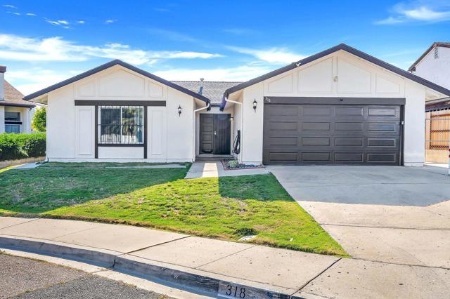 Detail Gallery Image 1 of 1 For 318 Vecino Ct, Spring Valley,  CA 91977 - 4 Beds | 2 Baths