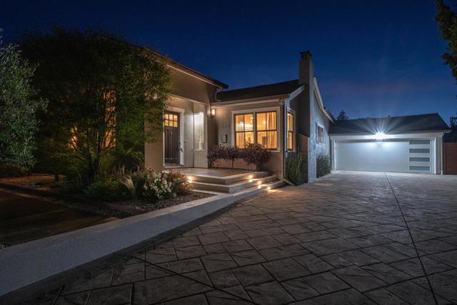 2618 Brewster Avenue, Redwood City CA: https://media.crmls.org/mediaz/cf60af26-0afc-4dd0-9ac2-7f2382e8c41e.jpg