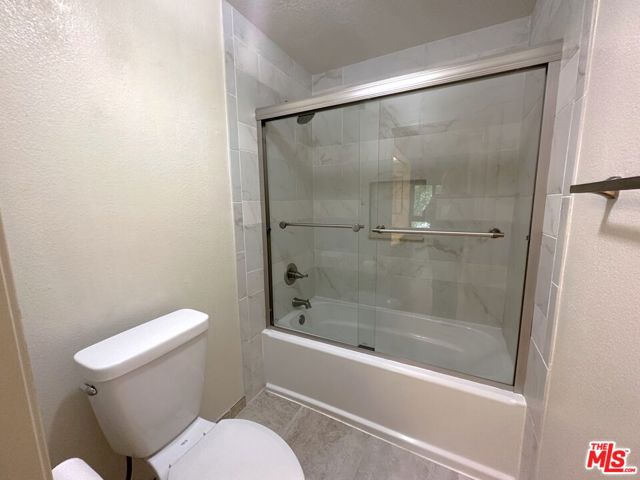 8515 Falmouth Avenue, Playa del Rey CA: https://media.crmls.org/mediaz/cf60bcca-3b0e-43ed-9955-7c50e8fd8390.jpg