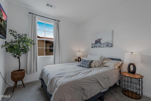 Detail Gallery Image 10 of 34 For 246 San Miguel Island Dr, Camarillo,  CA 93012 - 4 Beds | 2/1 Baths