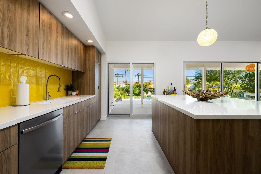 MLS #219136128DA image #9