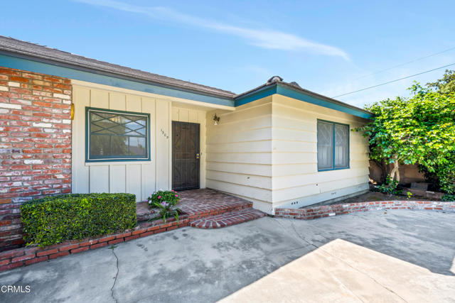 1509 S 3rd Avenue, Arcadia CA: https://media.crmls.org/mediaz/cf6263b4-1693-481b-9f83-783e72403b82.jpg