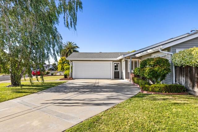 3257 Llano Street, San Mateo CA: https://media.crmls.org/mediaz/cf62dec6-11e3-449b-a81c-c5045130953e.jpg