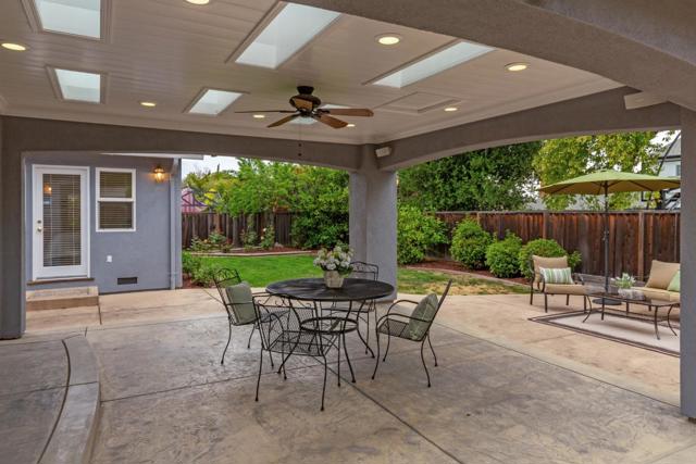 10424 Dempster Avenue, Cupertino CA: https://media.crmls.org/mediaz/cf640890-bd10-491f-9065-3dbd45872ed2.jpg