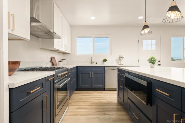 3781 Ashford St, San Diego CA: https://media.crmls.org/mediaz/cf64211d-7081-49cc-825a-c1b6fac36303.jpg