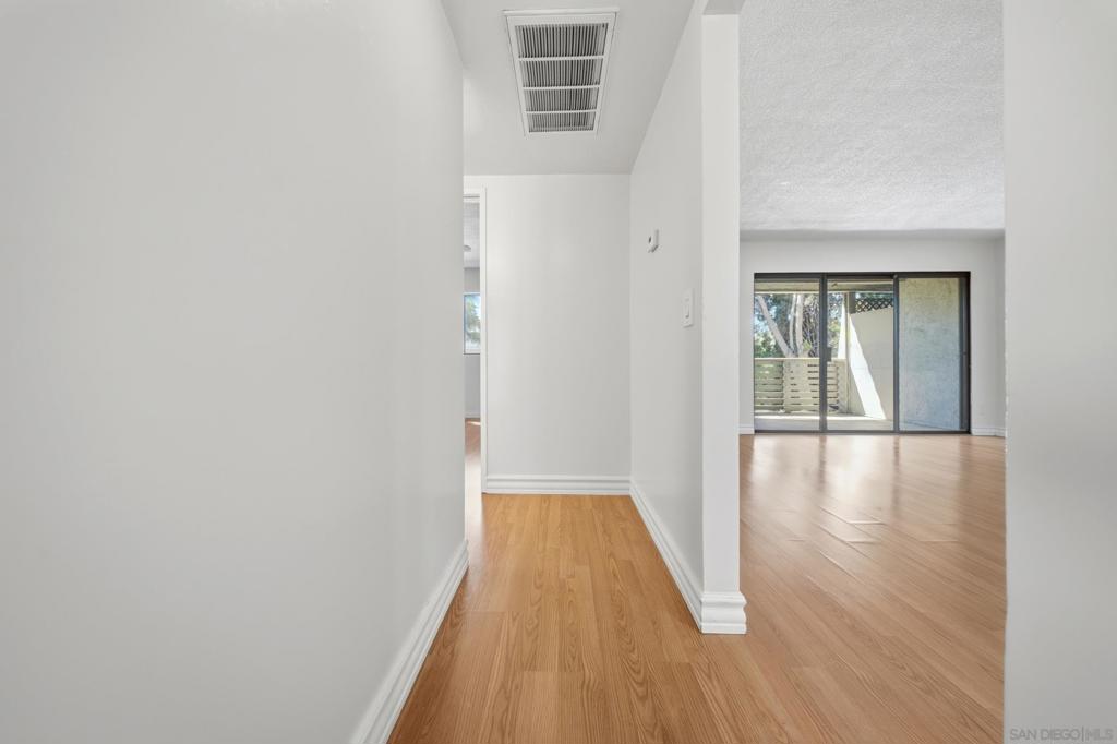 1257 Grand Avenue - photo 15
