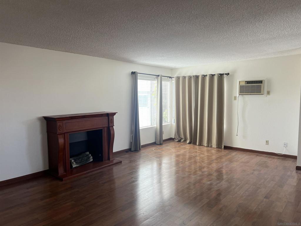 4617 Kensington Dr - photo 2