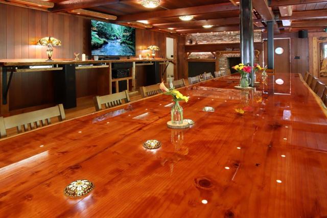 16770 Redwood Lodge Road, Los Gatos CA: https://media.crmls.org/mediaz/cf659710-68f4-4632-934f-1fd20339dd1d.jpg