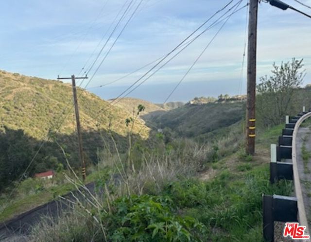 0 Mar Vista Ridge Drive, Malibu CA: https://media.crmls.org/mediaz/cf661906-eb72-4ce9-b251-5e12c9148704.jpg