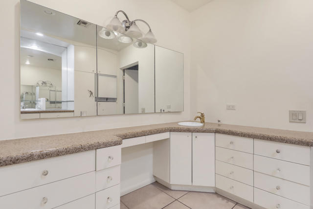 770 S La Mirada Road, Palm Springs CA: https://media.crmls.org/mediaz/cf670ce1-de5f-4086-8d92-a4c58eb6dd30.jpg