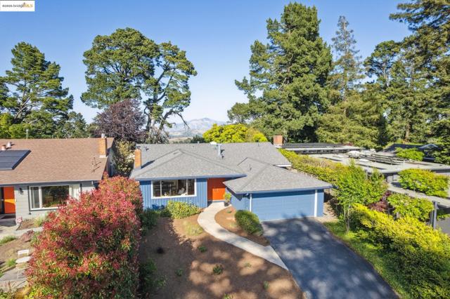 6824 Wilton Dr, Oakland CA: https://media.crmls.org/mediaz/cf67fec5-961f-406c-b4f3-6bbd01b0085c.jpg