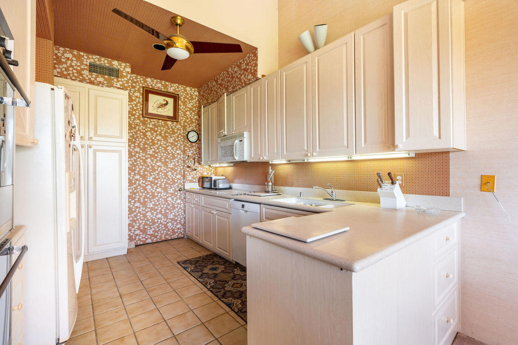 MLS #219138250DA image #11