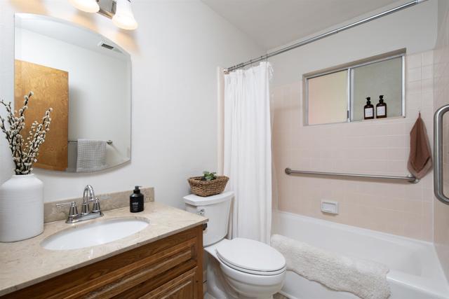 Detail Gallery Image 19 of 40 For 500 Beaumont Dr, Vista,  CA 92084 - 4 Beds | 3/1 Baths