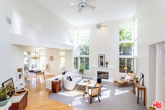 27350 Landon Place, Valencia CA: https://media.crmls.org/mediaz/cf685483-04d1-4b0e-b80b-686f9996da9e.jpg