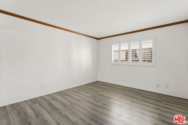 1 Bed Home for Sale in Los Angeles, California