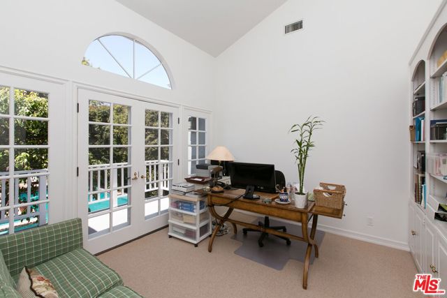 12911 MARLBORO Street, Los Angeles CA: https://media.crmls.org/mediaz/cf68bdee-d621-43f5-9d4c-ab74891361c2.jpg