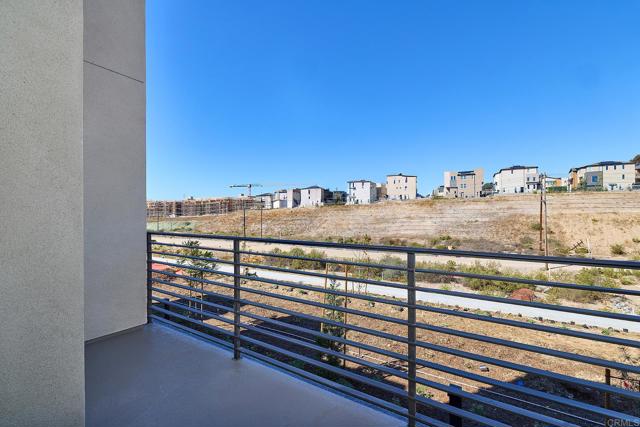 13932 Boyden Way, Mira Mesa CA: https://media.crmls.org/mediaz/cf690a88-9ff0-4bbc-8cdc-84c39a5c86fd.jpg