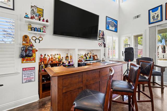 Image 19 of 57 For 2752 Placer Dr