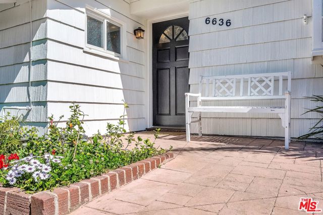 6636 Tobias Avenue photo 4
