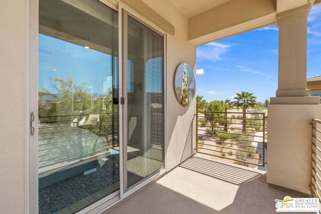 504 Retreat Circle, Palm Desert CA: https://media.crmls.org/mediaz/cf6a1064-fafe-4227-8018-9a046ab87588.jpg