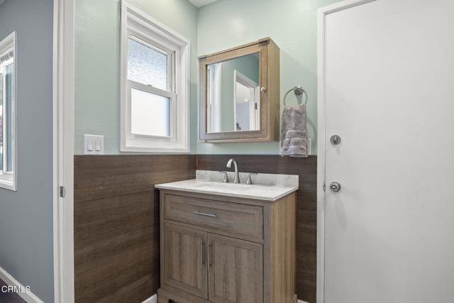 709 Walker Avenue, Camarillo CA: https://media.crmls.org/mediaz/cf6a6e57-2d04-4d50-ad0e-830d73f3b2c3.jpg