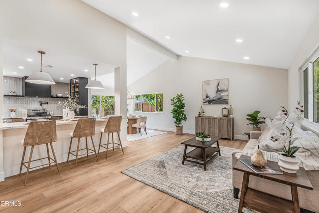 308 Calle Converse, Camarillo CA: https://media.crmls.org/mediaz/cf6a8d1f-810b-4bfd-9ecb-0eeb26c007f7.jpg