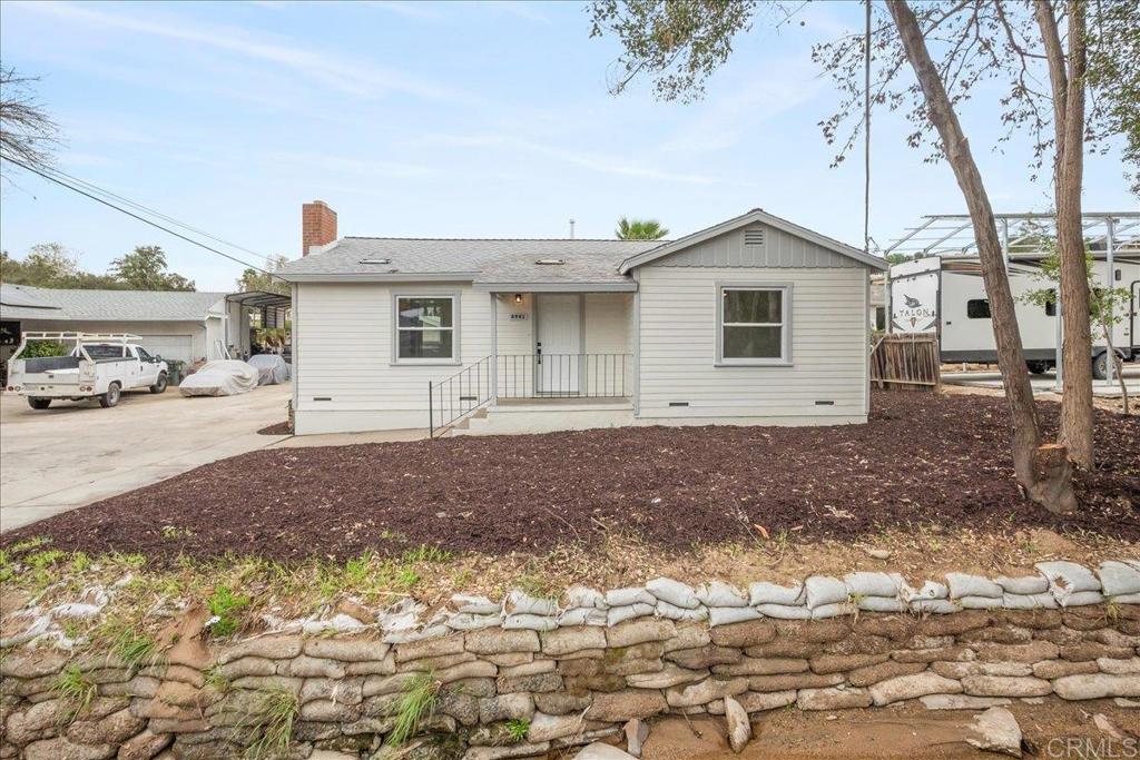 8941 Lakeview Road