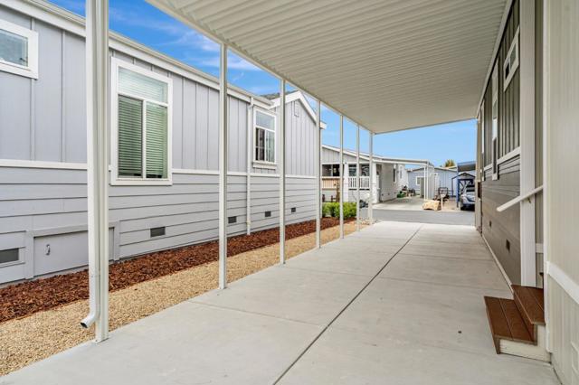 238 Chateau La Salle Drive, San Jose CA: https://media.crmls.org/mediaz/cf6b32fe-0edc-4883-a54f-7451e6950bad.jpg