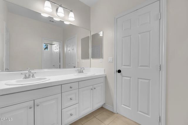 Detail Gallery Image 51 of 64 For 821 Somera Ct, Simi Valley,  CA 93065 - 5 Beds | 4/1 Baths