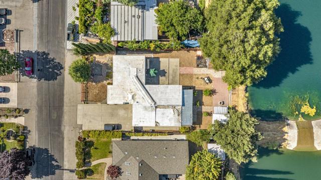 848 Kenneth Avenue, Campbell CA: https://media.crmls.org/mediaz/cf6d6e60-3adb-44b7-80d9-e064445f4a0d.jpg
