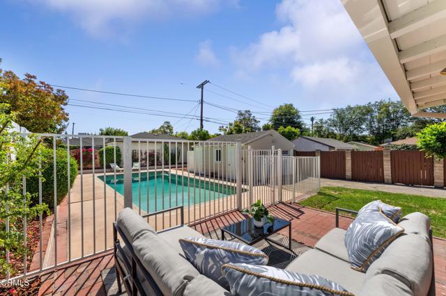 604 N Sunnyslope Avenue, Pasadena CA: https://media.crmls.org/mediaz/cf6d7a03-dc53-4878-876e-fbfb21b24ede.jpg