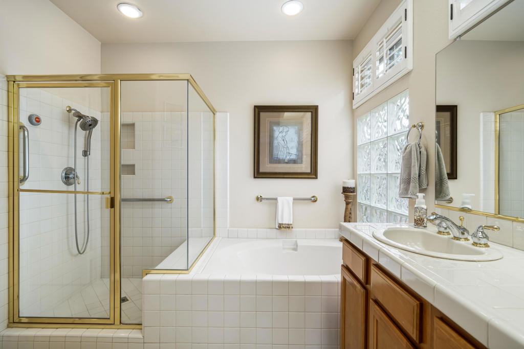 MLS #219136216PS image #32