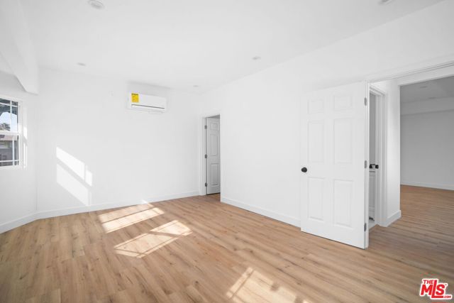 1050 W 48th Street, Los Angeles CA: https://media.crmls.org/mediaz/cf6ed55e-2a30-4770-a2fc-6d8742e39826.jpg