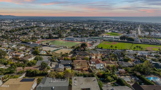 2269 Hyland Avenue, Ventura CA: https://media.crmls.org/mediaz/cf6efab3-a575-46ff-8cb5-245129facf01.jpg