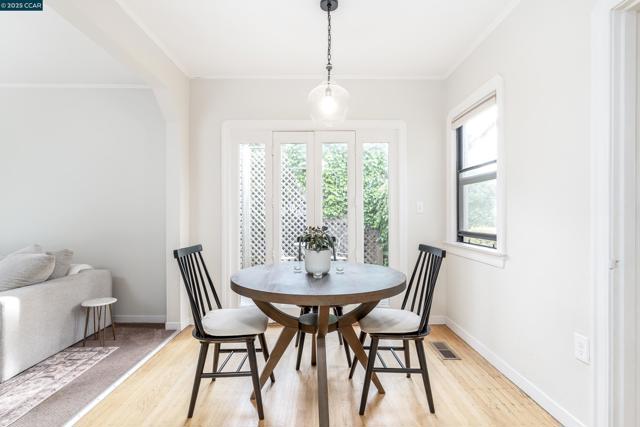 6 View St, Vallejo CA: https://media.crmls.org/mediaz/cf6f1e71-27e4-49ed-98db-83ec7045e1fd.jpg