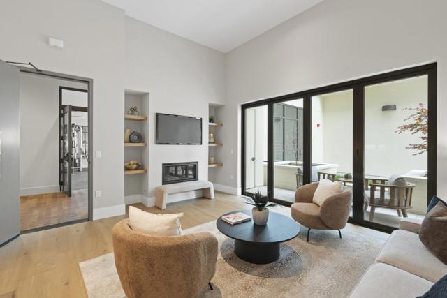 389 First Street, Los Altos CA: https://media.crmls.org/mediaz/cf6f208e-e87e-4650-9d36-efdb8330f4e4.jpg