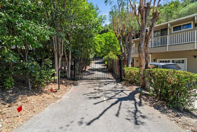 120 Pinta Court, Los Gatos CA: https://media.crmls.org/mediaz/cf6f961e-fd42-4cbd-aad7-36a114a54c5c.jpg