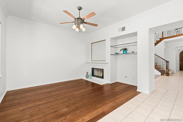 616 Marlin Ln, Carlsbad CA: https://media.crmls.org/mediaz/cf70326f-f322-423f-b4d0-4559e7943a6c.jpg
