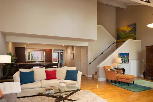 28092 Barn Way, Carmel CA: https://media.crmls.org/mediaz/cf720cef-1b92-4e24-8f59-c224668bac7c.jpg