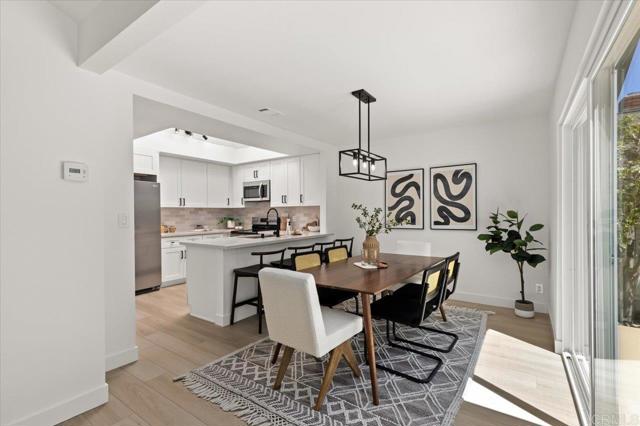 1259 La Casa Drive, San Marcos CA: https://media.crmls.org/mediaz/cf7224a9-2d53-47ae-b3c6-e7c660182595.jpg